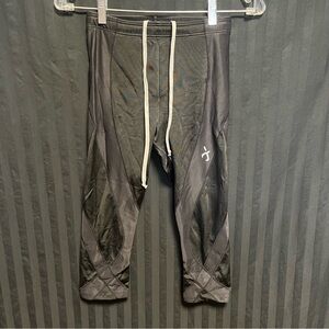 Cw-x athletic compression tights